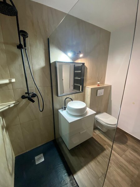 Rahova, Lic. Bolintineanu, complet mobilat si utilat -