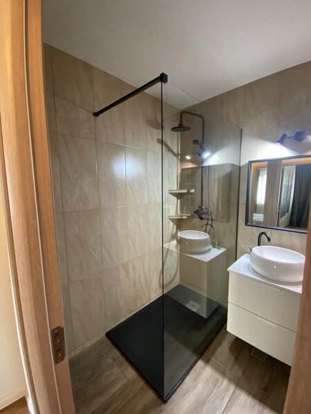 Rahova, Lic. Bolintineanu, complet mobilat si utilat -